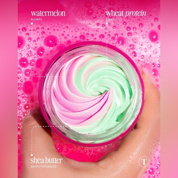 TRULY Buns of Glowry Tighten & Glow Smoothing Butt Butter - Picture 7 of 10